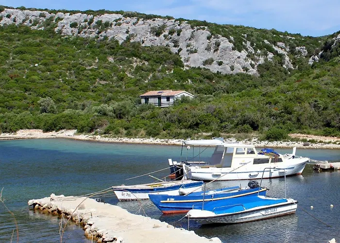 Secluded Fisherman's Cove Kobiljak, - 11391 Дом отдыха